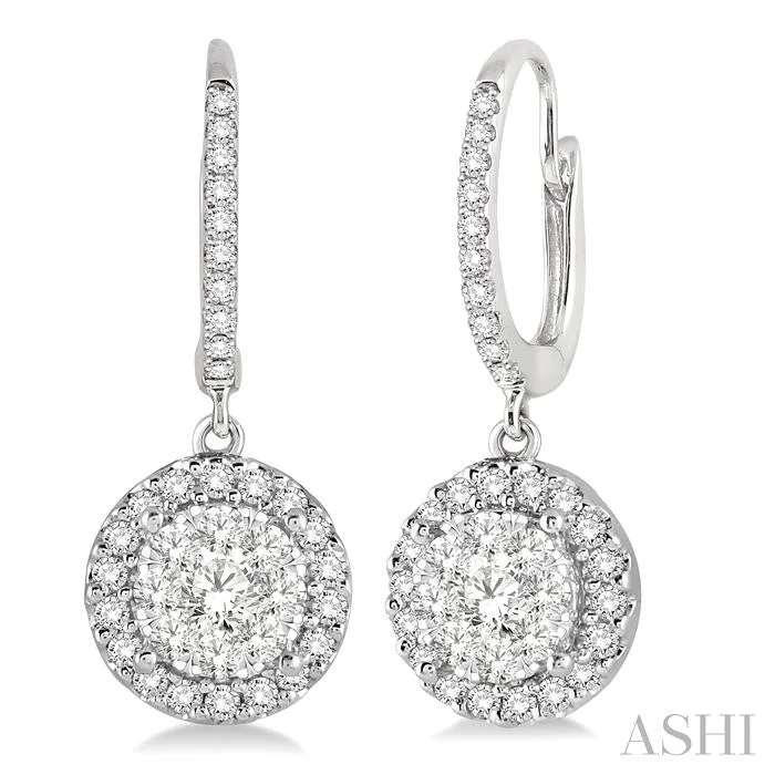 ROUND SHAPE HALO LOVEBRIGHT ESSENTIAL DIAMOND EARRINGS