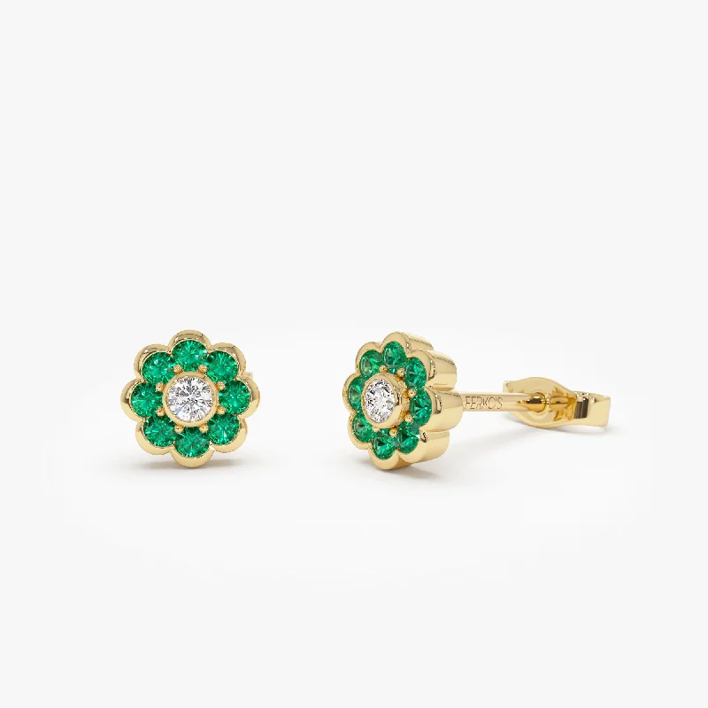 14K Bezel Setting Emerald Flower Diamond Studs